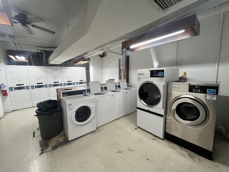 Laundry Room - 1545 18th St NW
