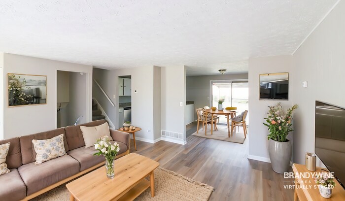 Building Photo - 3225 Valley Bend Rd