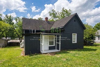 Building Photo - 705 Barnesville St