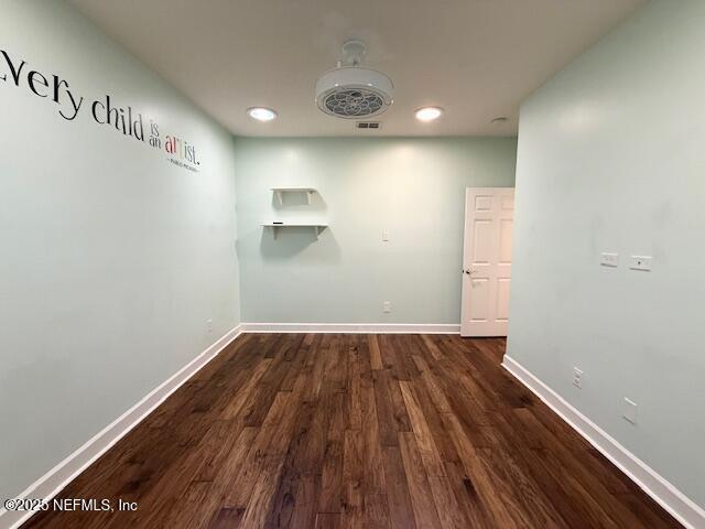 Building Photo - 7860 Turnstone Cir E