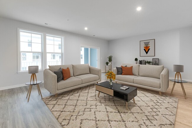 Building Photo - Price Drop on 3 Bedroom Luxury Condo in Glen Allen!!! ***Available Beginning of March***