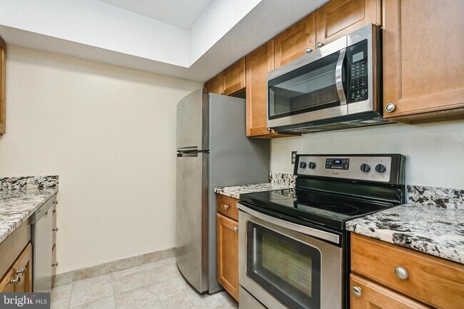 Building Photo - 5505 Seminary Rd