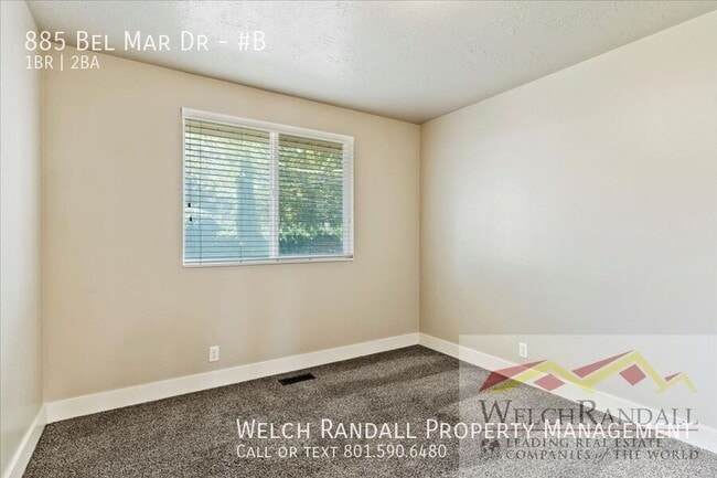 Building Photo - 885 Bel Mar Dr