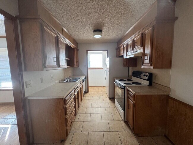 Building Photo - 7405 Waco Ave