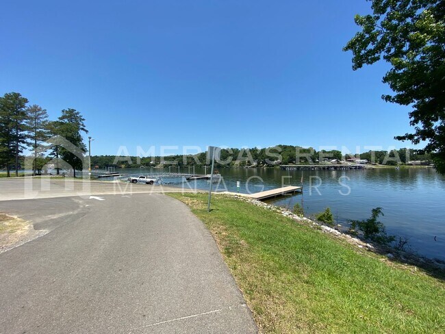 Building Photo - Home for Rent in Logan, AL!!! Minutes from...