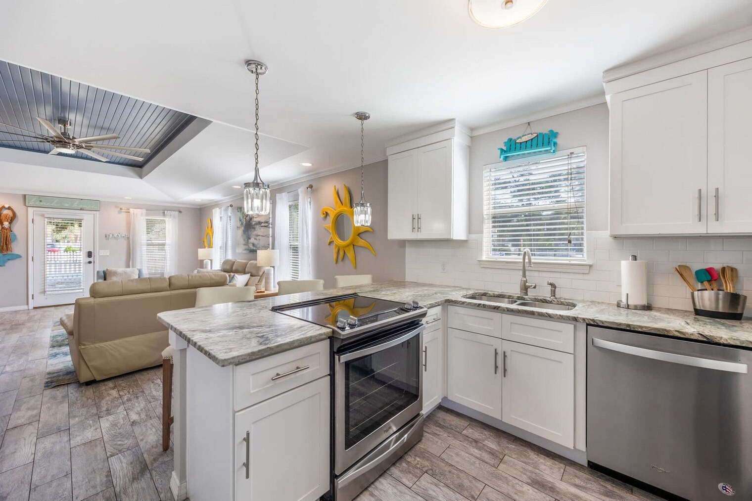 Building Photo - 4496 Luke Ave