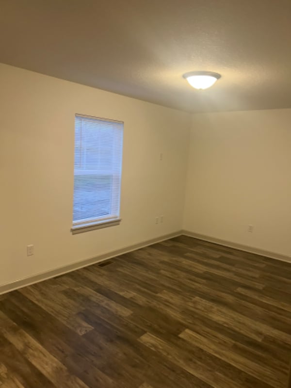 Building Photo - 455 Stewart Ct