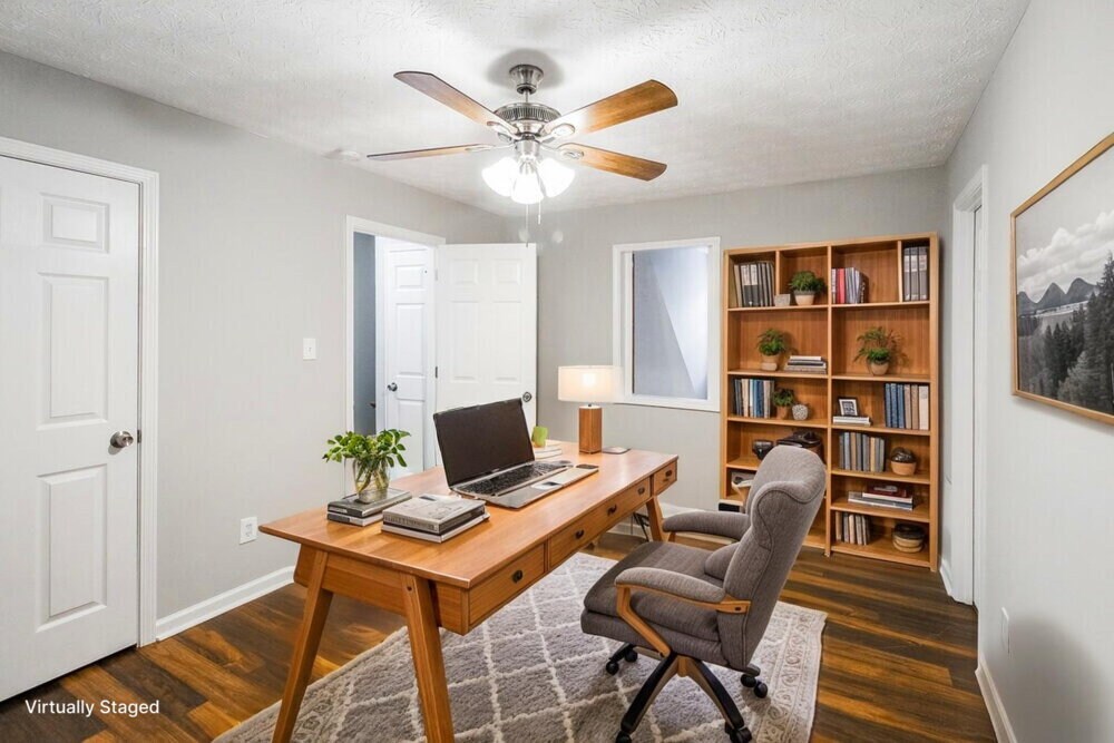 Building Photo - 215 Woodland Ridge Cir