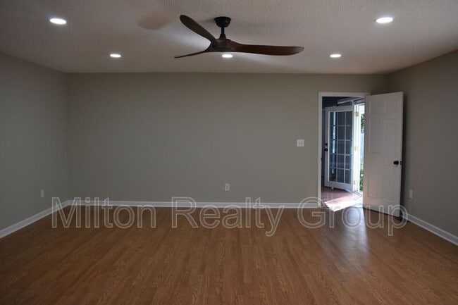 Building Photo - 1505 Fairview St