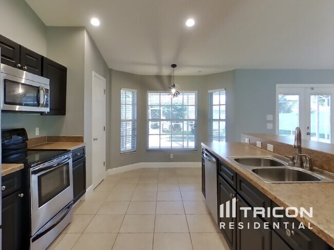 Building Photo - 363 Vail Dr