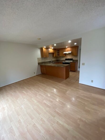 Building Photo - 16 Calle de Rodeo