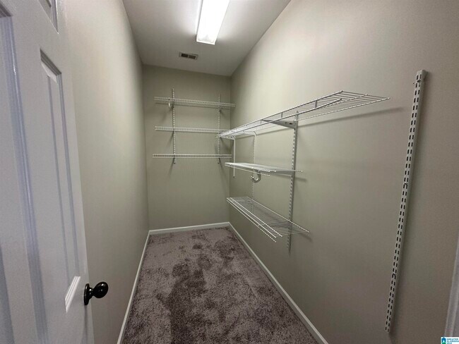 Building Photo - 1103 Castlemaine Dr