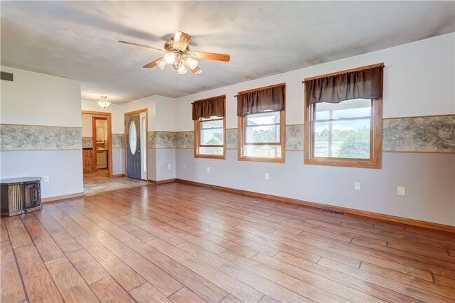 Building Photo - 681 NY-364