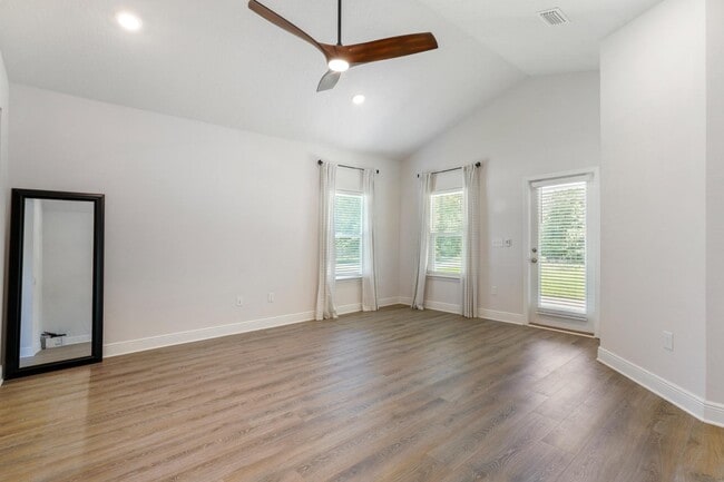 Building Photo - 55 Lightning Bug Ln