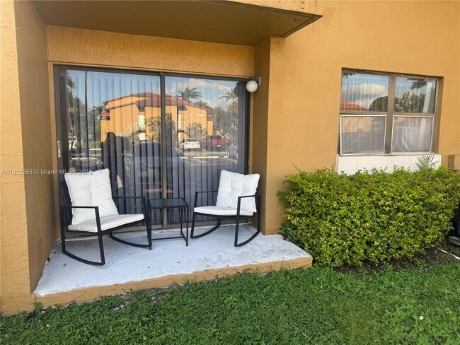 Primary Photo - 15630 SW 80th St