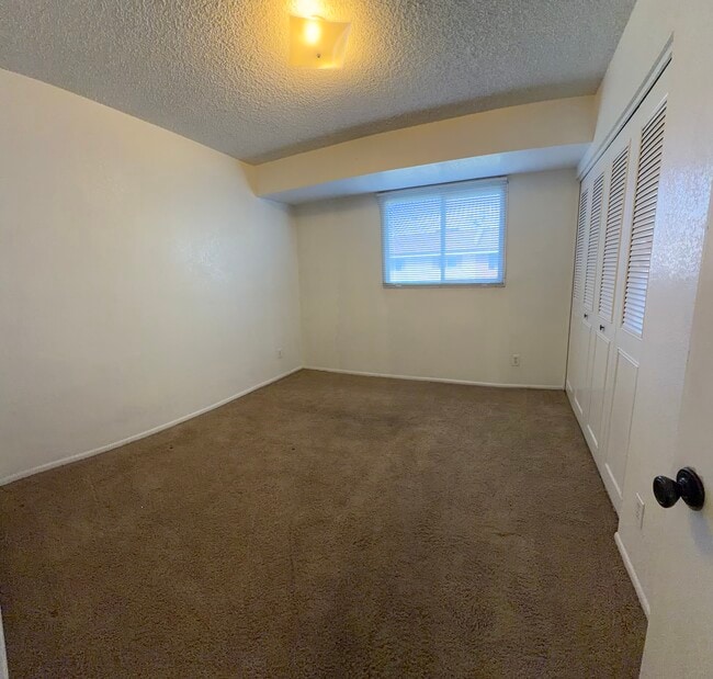 Building Photo - 4595 N 17th Ave