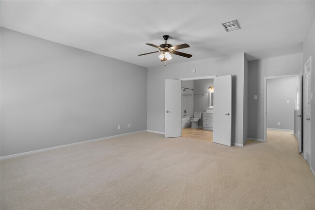 Building Photo - 3800 Tanglewilde St