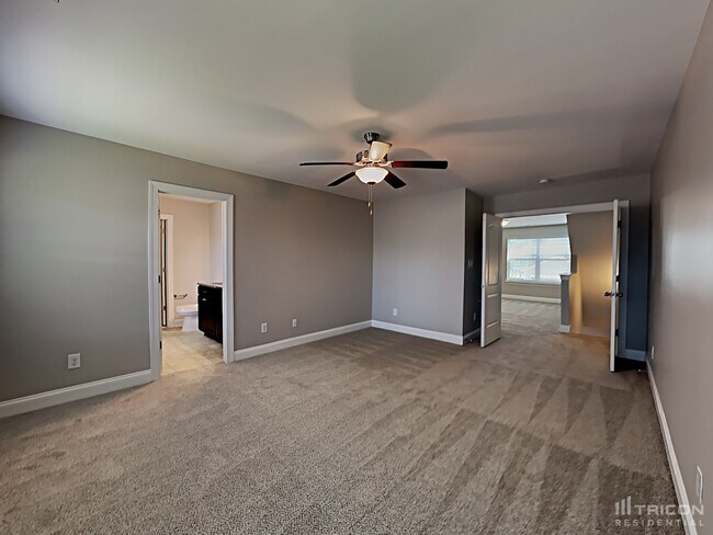 Building Photo - 4428 Redfern Pl