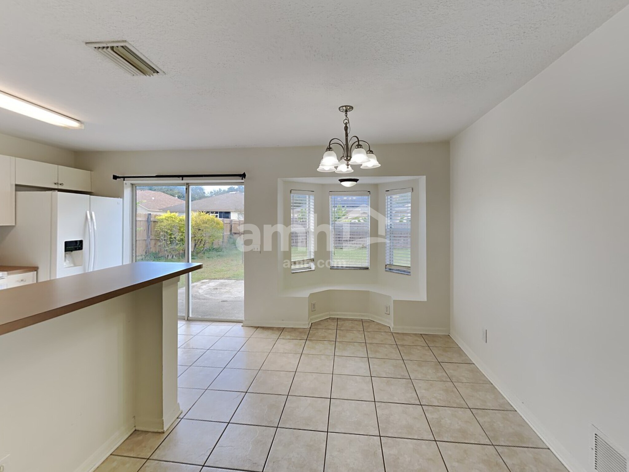 Building Photo - 9643 Patrician Dr