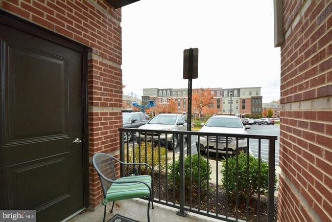 Building Photo - 3989 Norton Pl