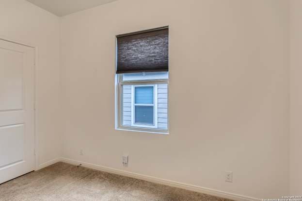 Building Photo - 4950 Hallies Gdn