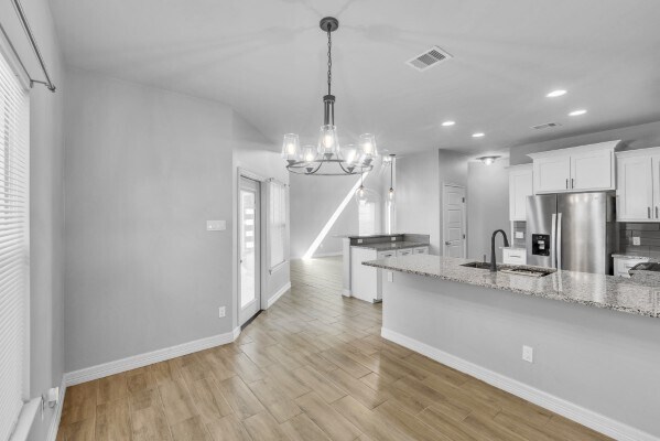 Building Photo - 15417 Palmira Ave