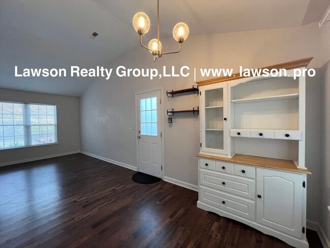 Building Photo - Adorable and Updated-One Level Living with Paved Driveway