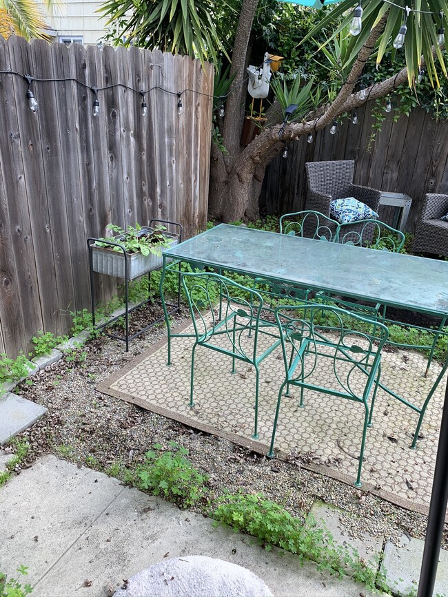 backyard - 175 W I St