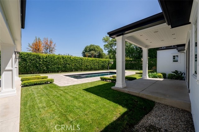 Building Photo - 20701 Dumont St