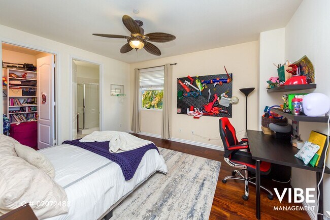 Building Photo - Gated Community-Lynn Oaks Estates Pool Hom...