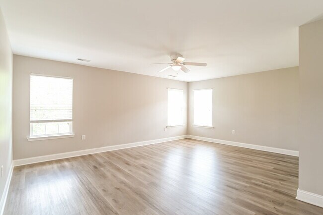 Building Photo - 4022 Linville Falls Ln