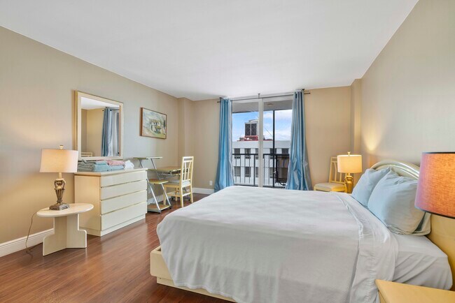 Building Photo - 1160 N Federal Hwy