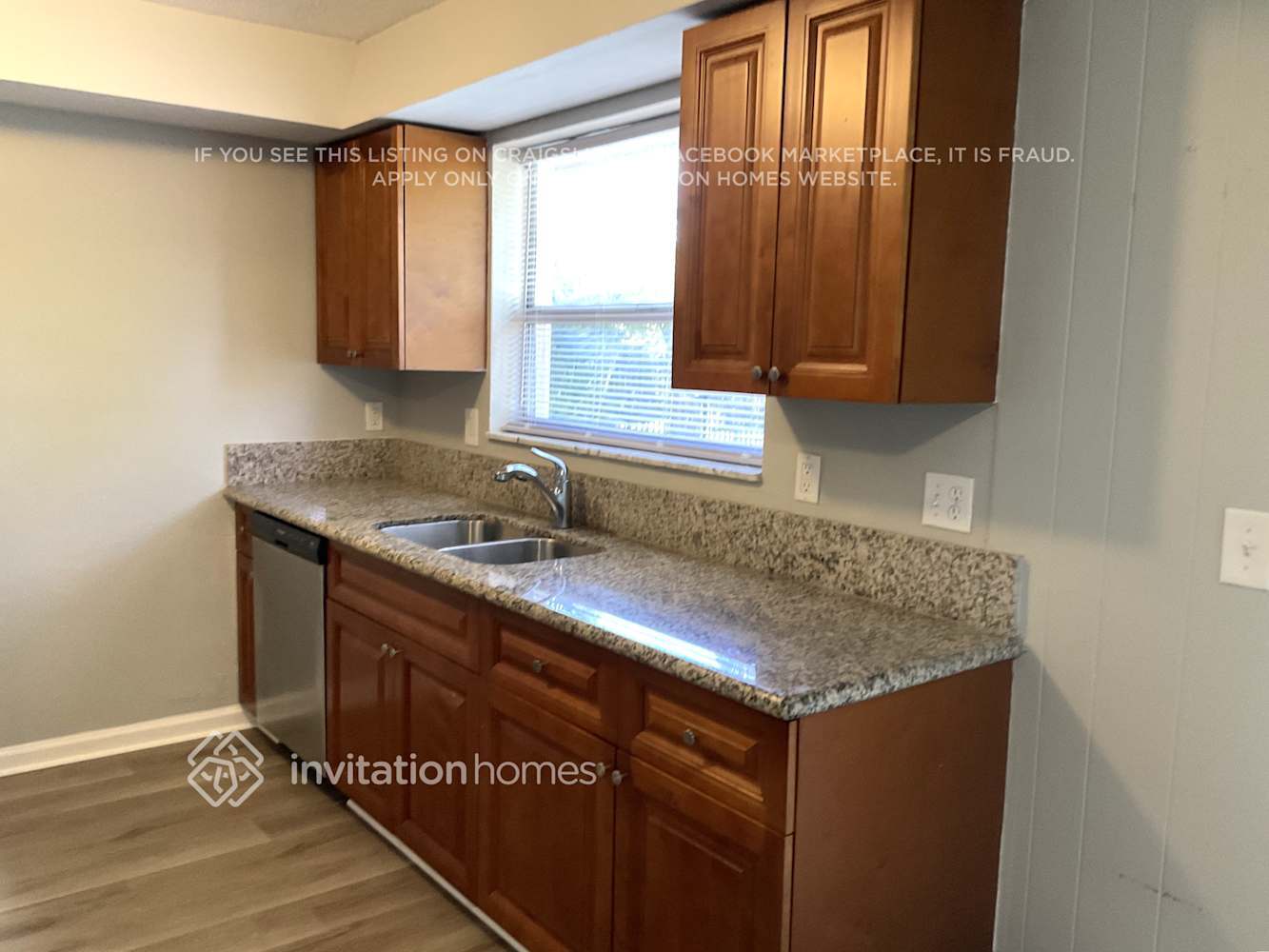 Building Photo - 1173 Southport Ct