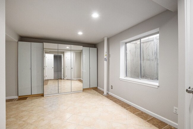 Building Photo - Available NOW!! SFH in Valley Traditions Littleton CO!