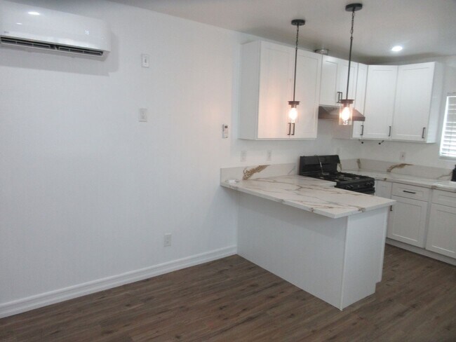 Building Photo - 13343 Herron St