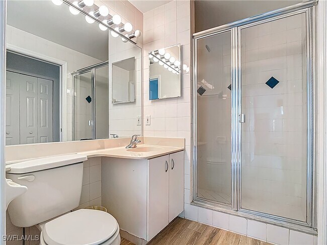 Building Photo - 1044 Woodshire Ln