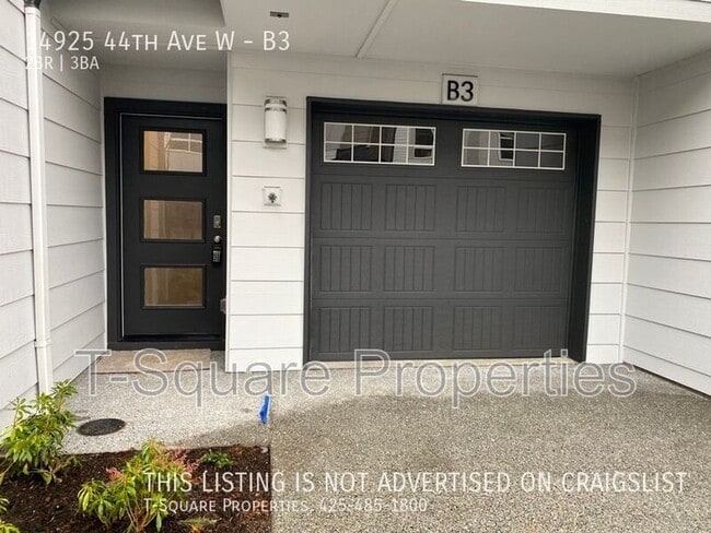 Building Photo - 14925 44th Ave W