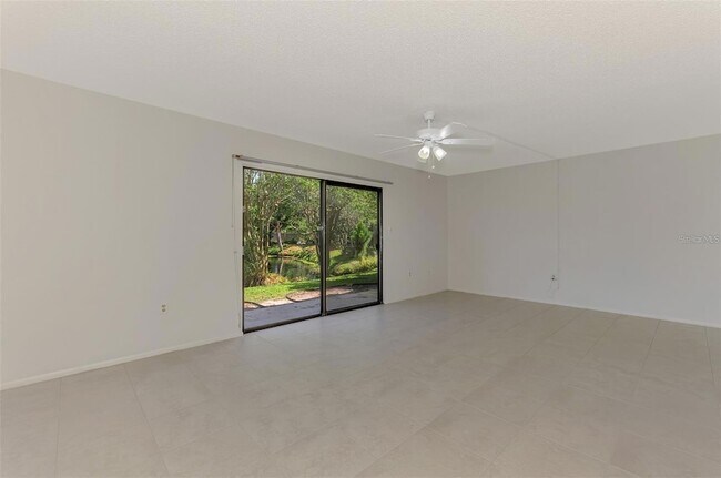 Building Photo - 935 Sunridge Way