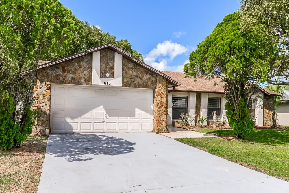 Building Photo - 610 N Delmonte Ct