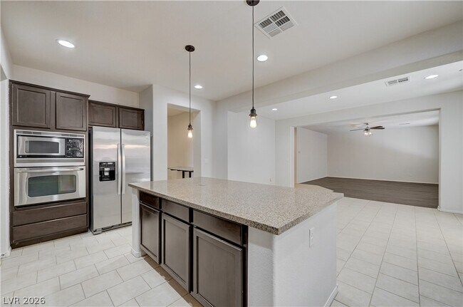 Building Photo - 6637 Cliff Shore Ct
