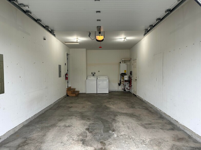 Building Photo - 8232 E Snowy Pass Cir