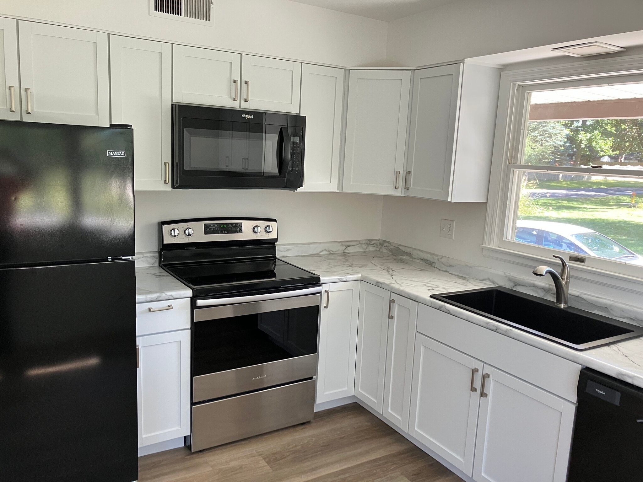 Brand new kitchen and appliances - 5601 N Humboldt Ave