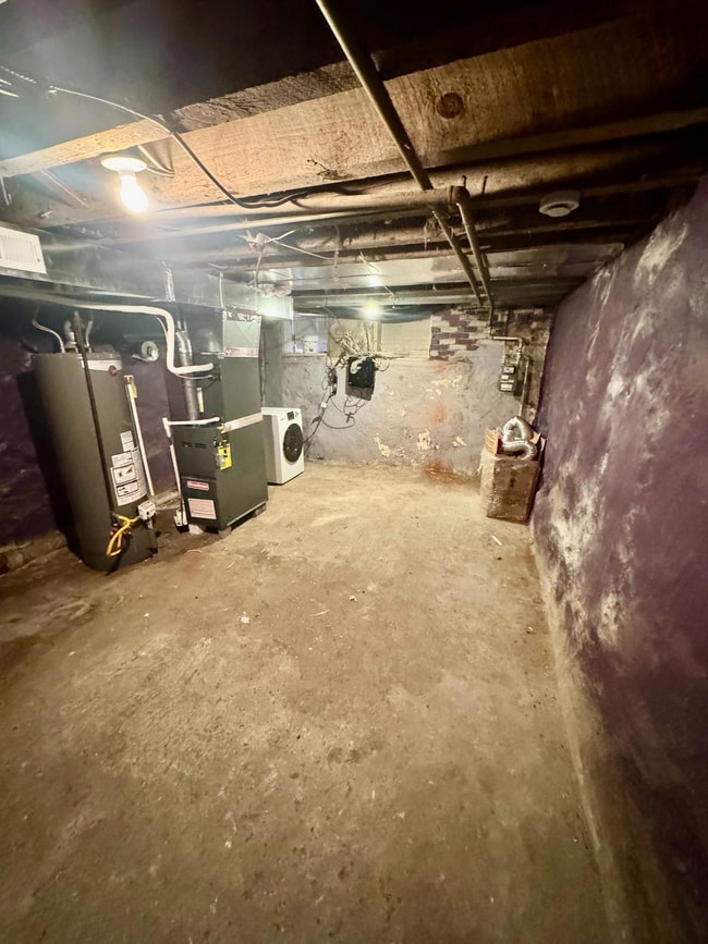 Building Photo - 3341 Potter St