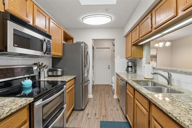 Building Photo - 1409 High Plains Dr