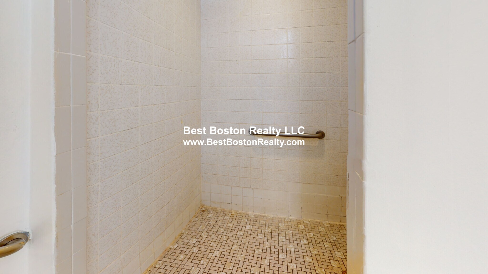Building Photo - 100 Fellsview Terrace