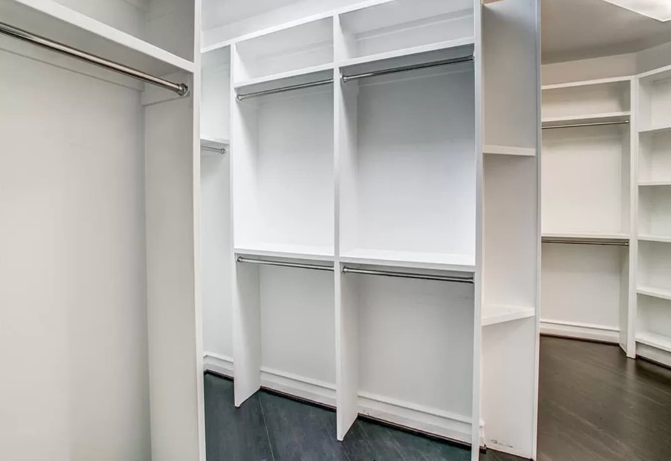 Building Photo - 2555 N Pearl St