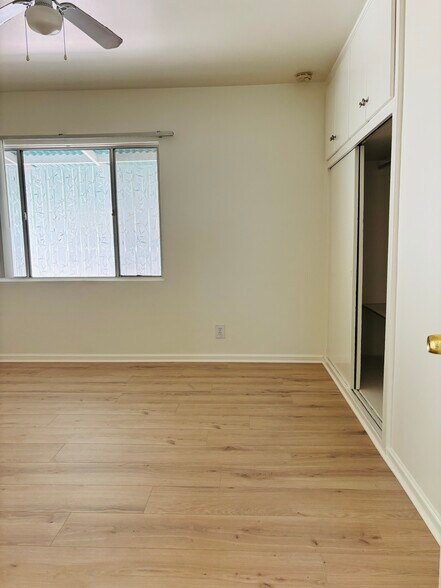 bedrooom - 836 Fischer St