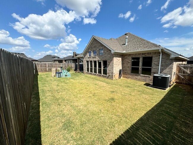 Building Photo - 18013 Marea Dr