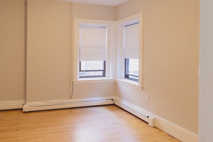 Building Photo - 41 Harvard St
