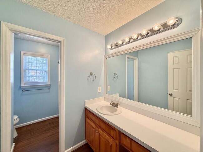 Building Photo - 3001 Eric St